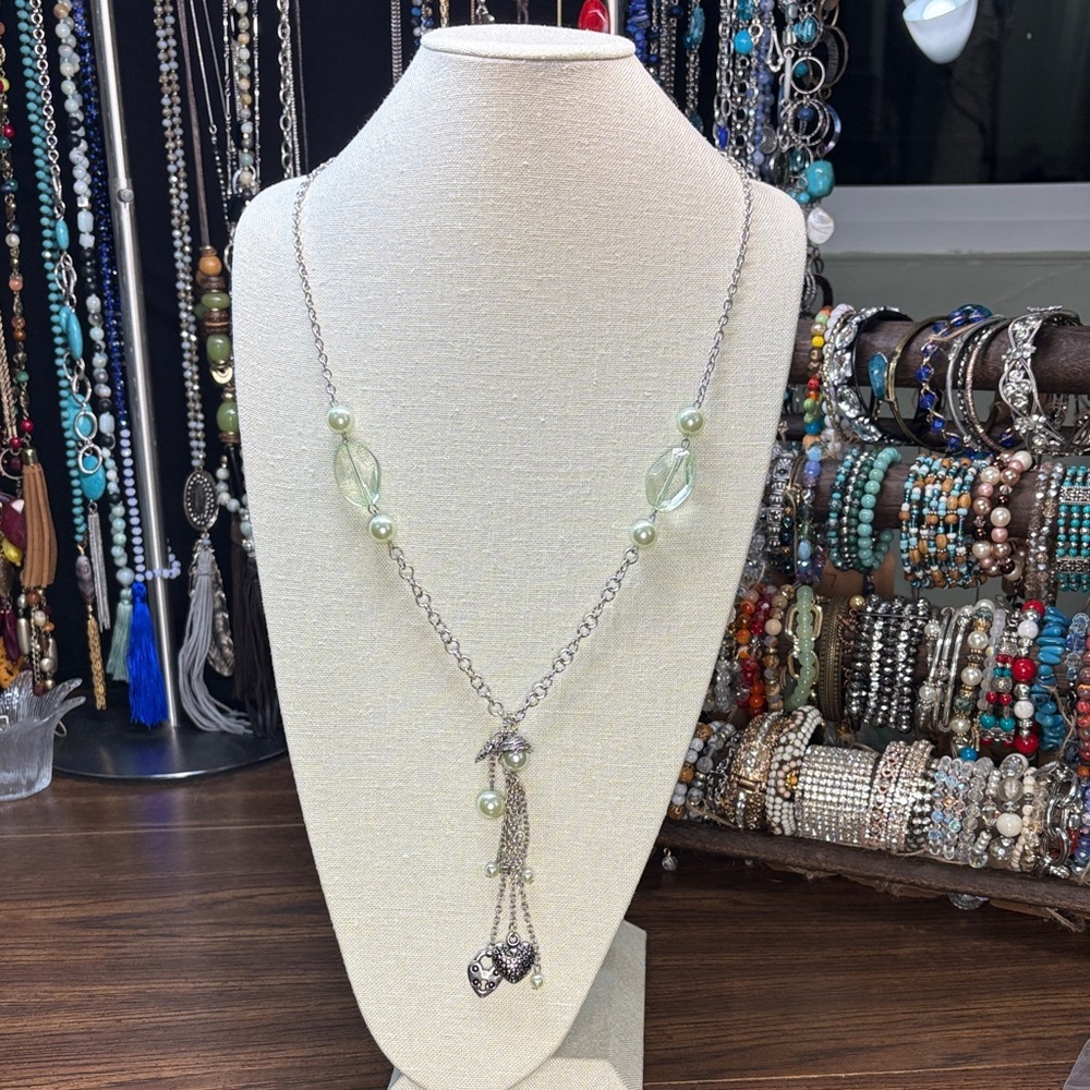 Silver Tone and Green Beaded Necklace